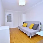 Spacious 3City Apartment With Bathtub In Gdansk By Noclegi Renters