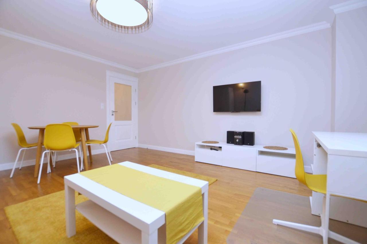 Apartment Spacious 3city With Bathtub In By Renters Gdansk